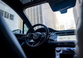 Waymo kompaniyasi kuchli yomgʻir va suv bosgan yoʻllar