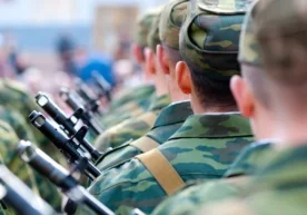 Россия Мудофаа вазири Сергей Шойгу ҳарбий хизматчи