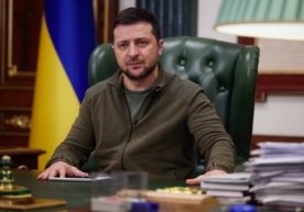 Zelenskiy urush vaqtida 1300 nafar ukrainalik harbiylar halok bo‘lganini aytdi фото