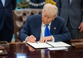 Трамп 8 майни Ғалаба куни деб эълон қилди: АҚШ Иккинчи жаҳон урушидаги етакчи ролини урғуламоқда фото