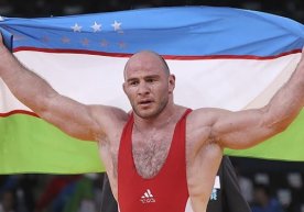 Artur Taymazov Pekin Olimpiadasida qo‘lga kiritgan oltin medalidan mahrum etildi фото