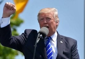 АҚШ президенти Доналд Трамп Эрон кўчаларидаги намойишларда