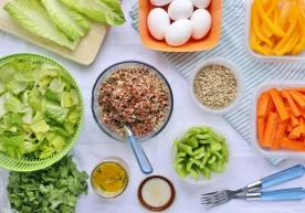 Кам ҳаракатлик, генетик омиллар, эндокрин касалликлар,