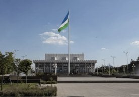 Ўзбекистон Президенти Шавкат Мирзиёев Конституция куни