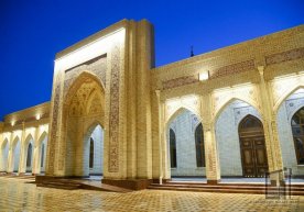 “Suzuk ota” maqbarasi va jome masjidining atrofi obodonlashtirilmoqda (foto) фото