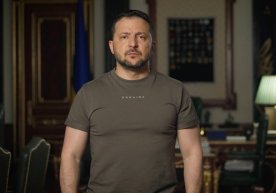 Volodimir Zelenskiy: Rossiya kuchlari odamlarni suv toshqinidan qutqarmayapti фото