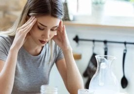 5 dangerous products that cause migraines фото