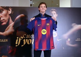 Der englische Flügelspieler Anthony Gordon hat nach seinem