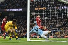 Ajoyib texnologiya! “Liverpul” oʻsha vaziyatda gol urishi uchun necha santimetr yetmay qoldi? (foto) фото