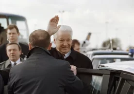 Россиянинг биринчи президенти Борис Ельцин расмий ва