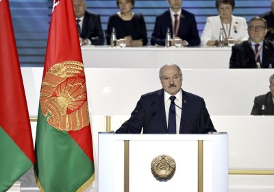 Лукашенко ваколатларини бўлишишга тайёр, аммо ҳамма нарсани назорат қилишни хоҳламоқда фото