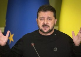 Собиқ таҳлилчи: АҚШ Зеленский учун телевидениедан иш топиб қўйган фото