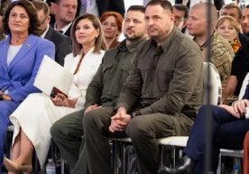 Украина сиёсий саҳнаси яна халқаро эътибор марказига