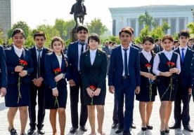 Ўзбекистон Республикаси Президенти Шавкат Мирзиёев 25
