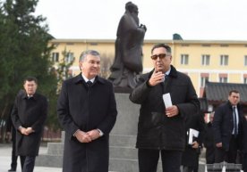 Shavkat Mirziyoyev Samarqanddagi Konfutsiy maydonini ko‘zdan kechirdi (foto) фото
