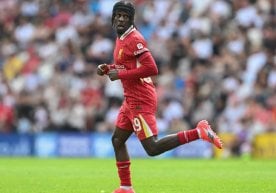 Ливерпулнинг ўнг қанот ҳимоячиси Жереми Фримпонг яқин