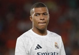 На Реал Мадрид, на Франция футбол федерацияси ҳужумчи