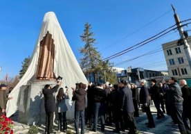 12 декабрь, жума куни Қирғизистоннинг Ўш шаҳрида буюк