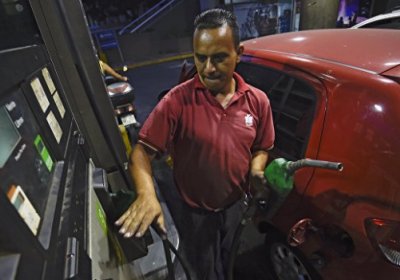 Neftga boy Venesuelada benzin inqirozi yuzaga keldi фото