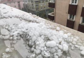 Истанбулга кучли жала ёпирилди (видео) фото