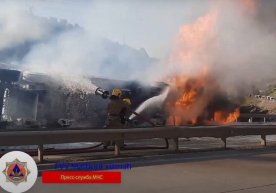 «Qamchiq»da yuk mashinasi YTHga uchradi va yonib ketdi фото