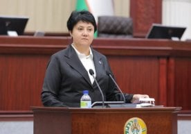 E’zoza Karimova, ministre de l'Éducation préscolaire