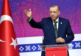 “O‘z o‘rnini bilsin”: Erdo‘g‘on AQSH elchisi uchun eshiklari yopiqligini aytdi фото