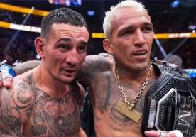 BMF камарини Чарльз Оливейрага бой берган Макс Ҳоллуэй