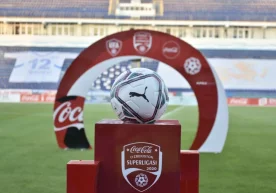 Фараз қилинг, майдондаги ўйинчиларни “актёр”ларга