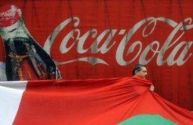 АҚШда Coca-Cola 3,3 млрд доллар миқдоридаги солиқларни тўламаганликда айбланмоқда фото