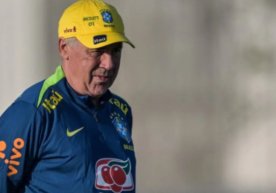 Карло Анчелотти ўз режаларида тажрибали ҳужумчи Неймарга