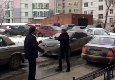 Yekaterinburgda haydovchilar bir-biriga o‘q uzishdi (video) фото