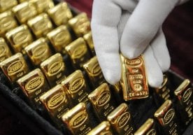 Жаҳон молия бозорларида олтин нархлари яна тарихий
