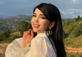 Ўз продюсерига турмушга чиққан хонанда Афруза ҳақида 5 та