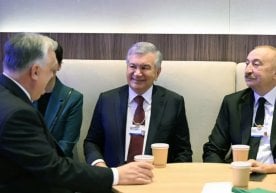 Давос шаҳрида ўтаётган “Тинчлик кенгаши” Низомини имзолаш