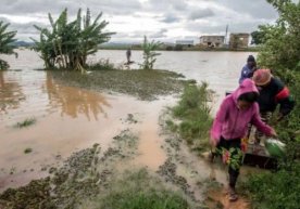 Madagaskarga yopirilgan dovul kamida 50 kishini hayotdan olib ketdi фото