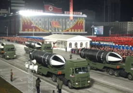 Фото: KCNA Шимолий Корея сув ости кемасидан туриб