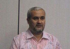Bobomurod Abdullayev onasining iltimosini inobatga olgani uchun Shavkat Mirziyoyevga minnatdorlik bildirdi фото