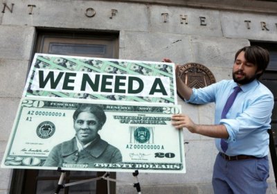 АҚШ афроамерикалик аёл акс этган 20 долларлик банкнота чиқариш бўйича ишни қайта бошлади фото