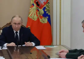 Россия президенти Владимир Путин ҳарбийлар билан