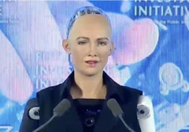 Саудия Арабистони роботга фуқаролик тақдим этган биринчи