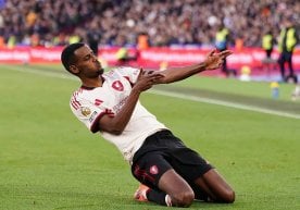 «Ливерпуль» ҳужумчиси Александр Исак жароҳат сабаб узоқ