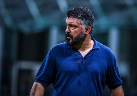 Собиқ "Милан" ҳимоячиси Паоло Мальдини, бутун