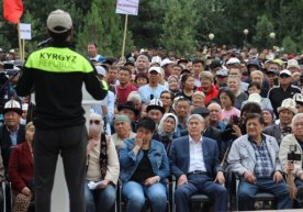 Бишкекда Қирғизистон собиқ президенти Алмазбек Атамбоевни