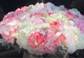 En Uzbekistán se presentó un regalo inusual y lujoso: un