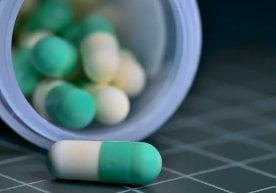 Баъзи овқатлар дориларнинг таъсирини ўзгартириб юбориши