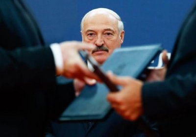 Лукашенко мобил қурилмалардан фойдаланмаслигининг сабабини маълум қилди фото