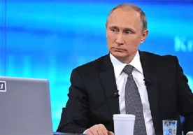 Россия президенти Владимир Путин фуқаролар билан