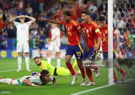 Евро—2024. Италияни "кўзини очирмаган" Испания плей-офф йўлланмасини нақд қилди фото