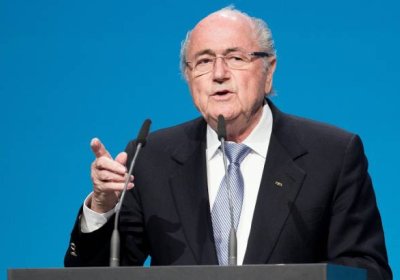 Hali FIFA prezidentligiga qayta saylanmagan Blatter 2018 yilgi JCh vaqtida FIFAda qolishini ishonch bilan gapirdi фото